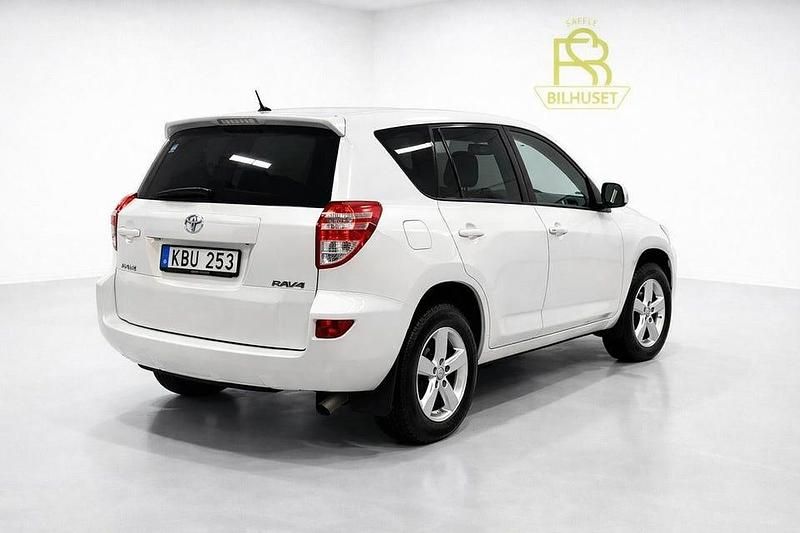 Begagnad Toyota RAV4 Multidrive S 158 HK (116 kW) 2009 Vit SUV