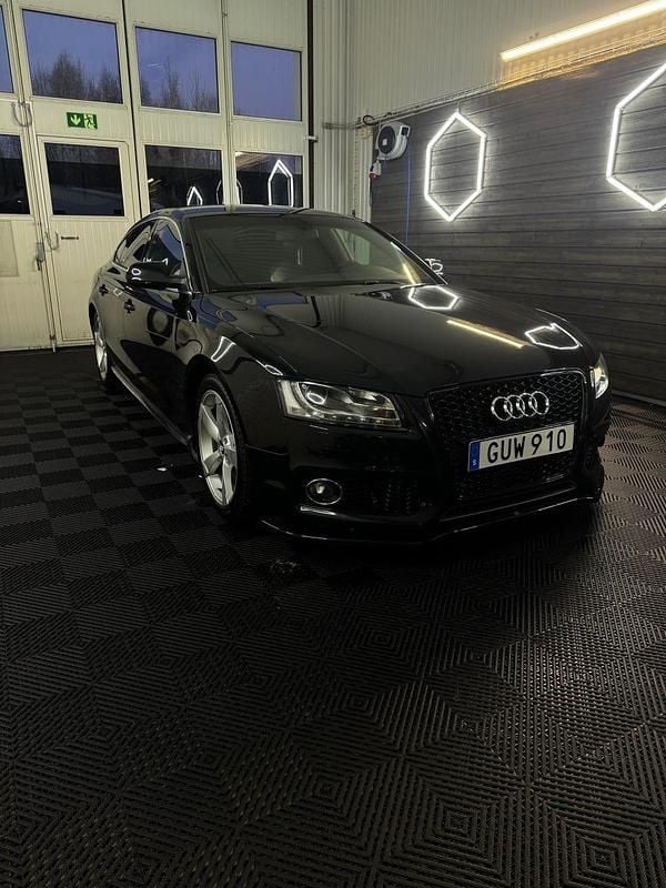 Begagnad 2011 Audi A5 Sportback Halvkombi | 95 000 kr (Lite dyr) - Bild 1/4