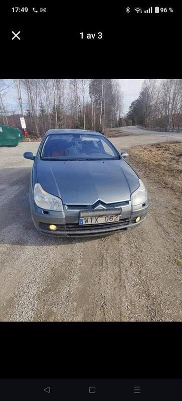 Grå Begagnad 2005 Citroën C5 Halvkombi | 17 000 kr (Marknadspris) - Bild 1/4