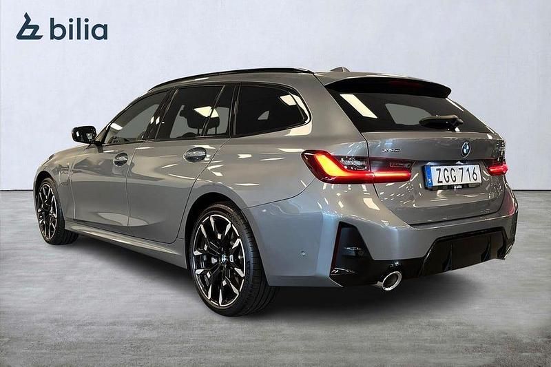 Begagnad BMW 330 M Sport 292 HK (214 kW) 2025 Grå Kombi