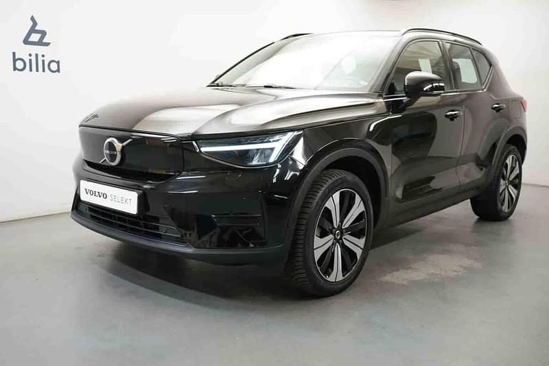 Svart Begagnad 2023 Volvo XC40 Single Motor SUV | 359 900 kr - Bild 1/1