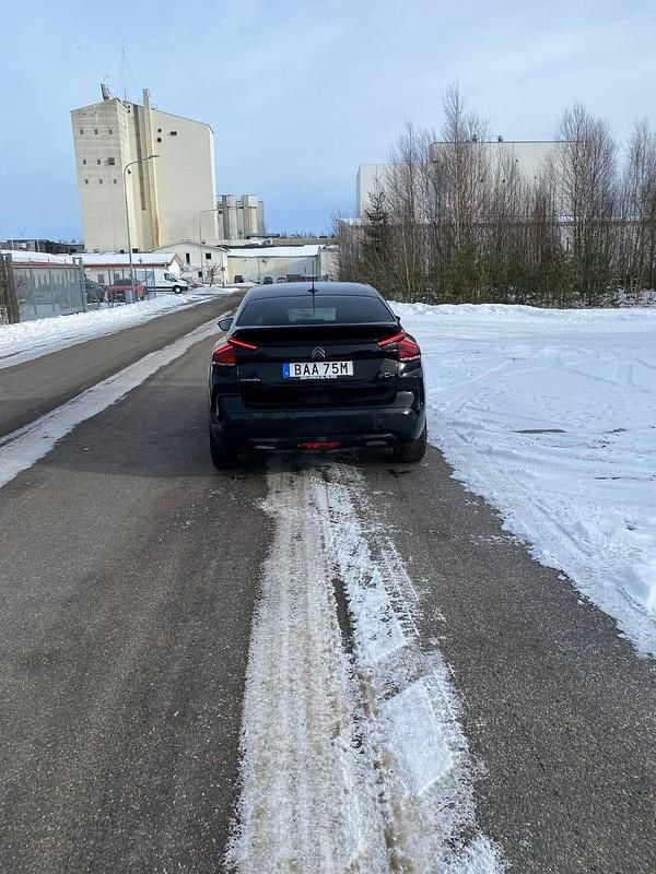 Begagnad Citroën e-C4 100 kW (136 HK) 2022