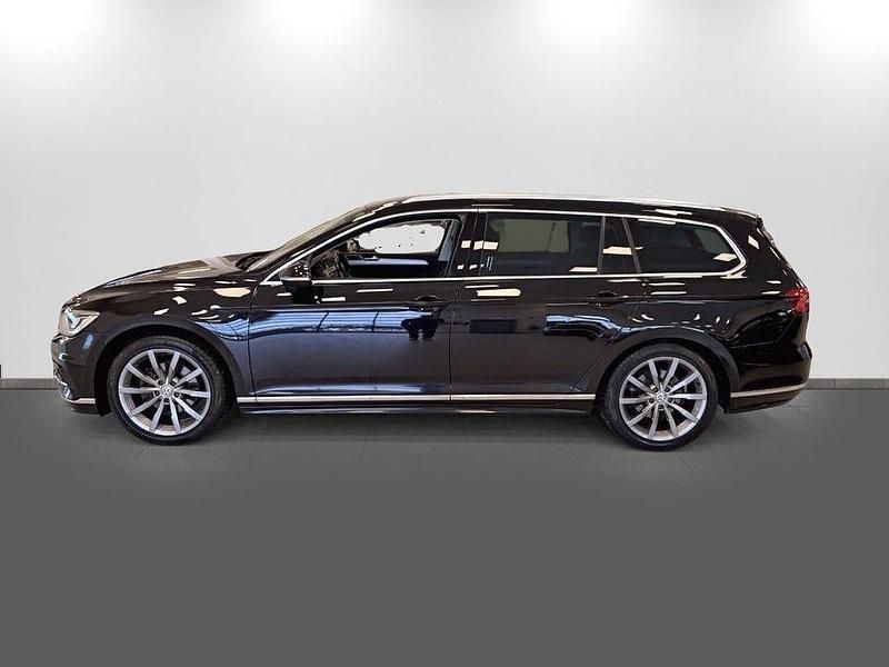 Begagnad VW Passat R-line 190 HK (139 kW) 2016 Svart Sedan