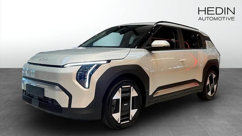 Ny 2025 Kia EV3 Plus SUV | 490 430 kr (Marknadspris) - Bild 1/4