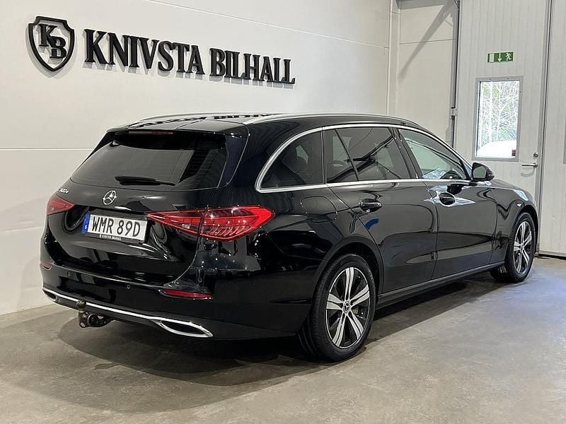 Begagnad Mercedes C300e Avantgarde 204 HK (150 kW) 2022 Svart Kombi