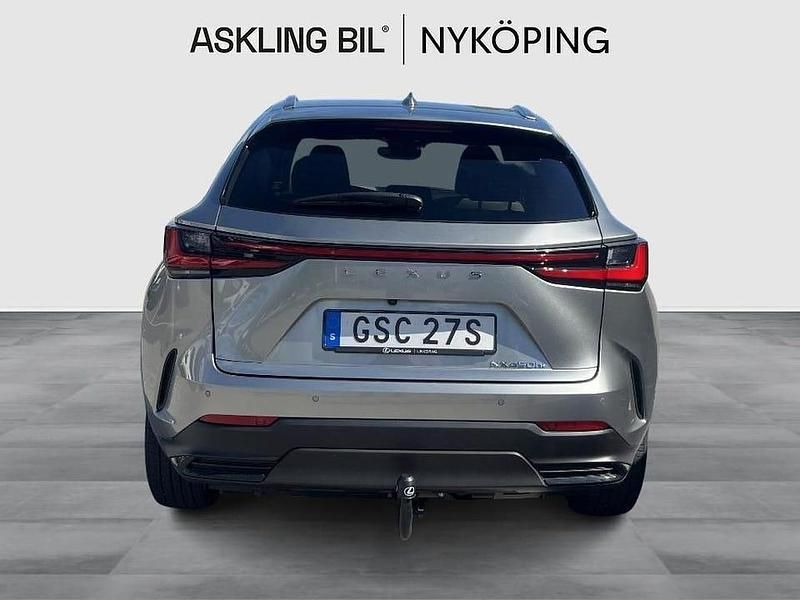 Begagnad Lexus NX450h+ Business Edition 309 HK (227 kW) 2022 Ljusgrå SUV