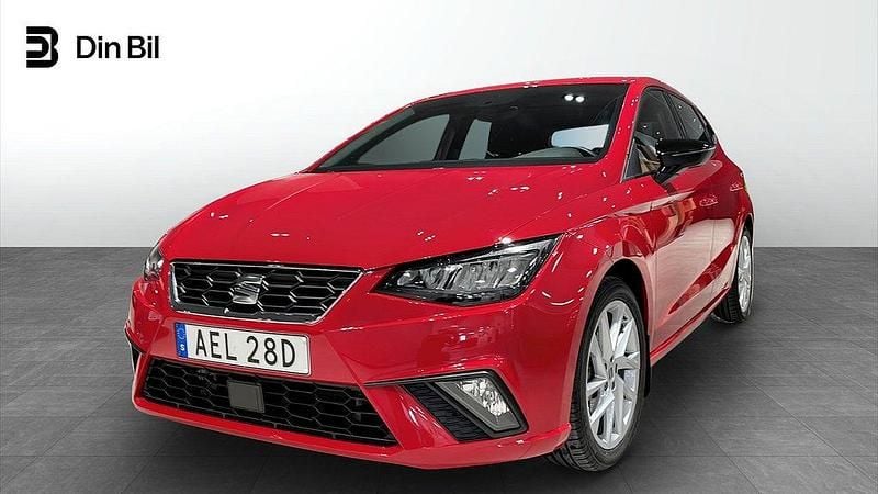 Röd Begagnad 2023 Seat Ibiza FR Halvkombi | 184 900 kr (Marknadspris) - Bild 1/4