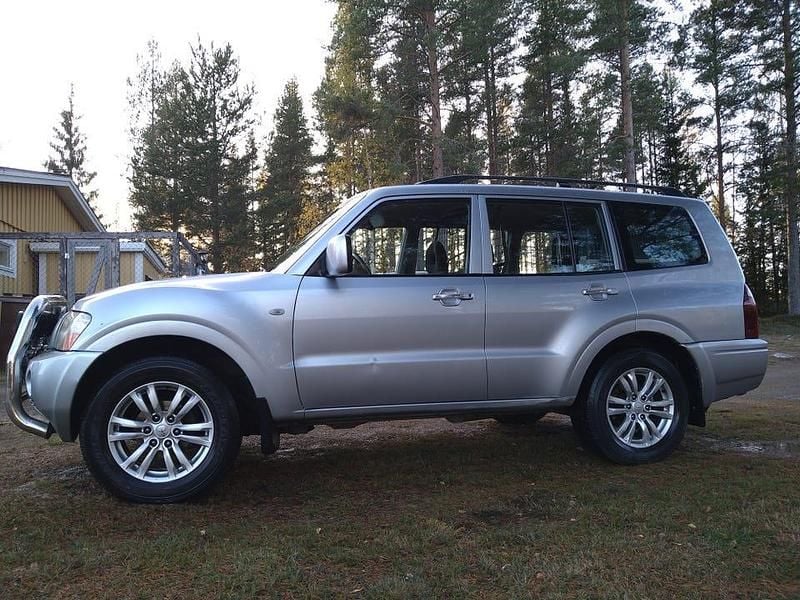 Begagnad 2006 Mitsubishi Pajero SUV | 55 000 kr - Bild 1/4