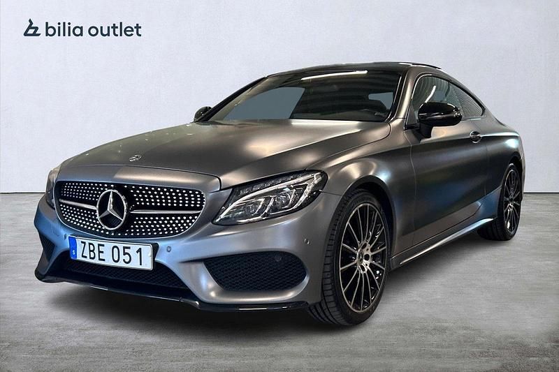 Grå Begagnad 2017 Mercedes C250 AMG Sportkupé | 329 900 kr (Lite dyr) - Bild 1/3