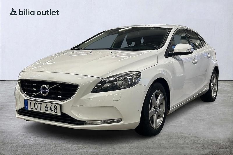 Vit Begagnad 2014 Volvo V40 Kinetic Halvkombi | 139 900 kr (Marknadspris) - Bild 1/3