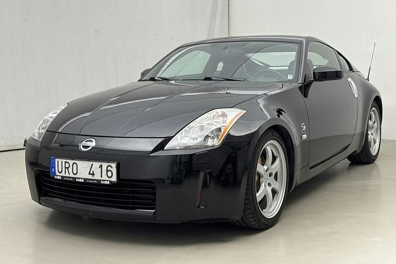 Svart Begagnad 2004 Nissan 350Z | 180 000 kr (Marknadspris) - Bild 1/4
