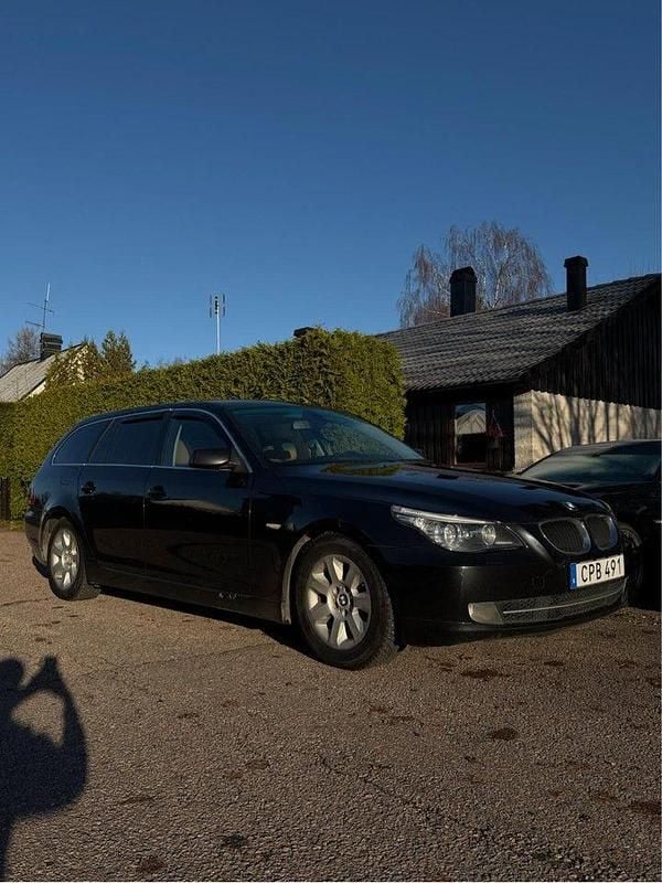 Begagnad 2008 BMW 530 Kombi | 64 000 kr (Bra pris) - Bild 1/4