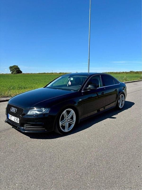 Svart Begagnad 2009 Audi A4 S-Line Sedan | 65 000 kr (Marknadspris) - Bild 1/4