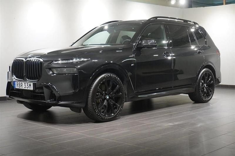 Svart Begagnad 2024 BMW X7 M Sport SUV | 1 099 500 kr (Bra pris) - Bild 1/4
