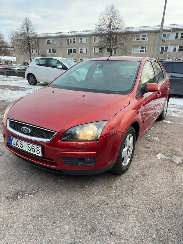 Begagnad Ford Focus 125 HK (91 kW) 2007