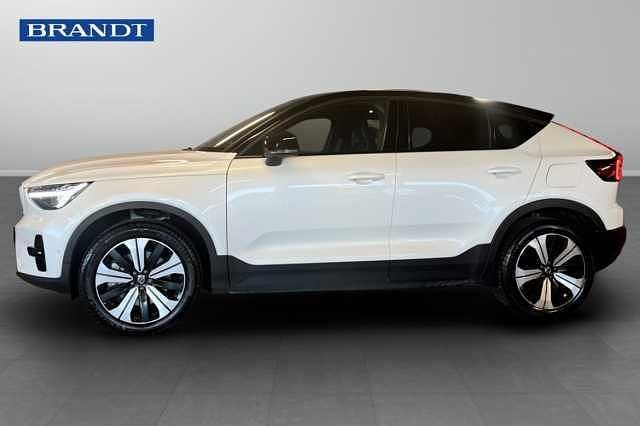 Begagnad Volvo C40 303 kW (413 HK) 2022 Vit SUV