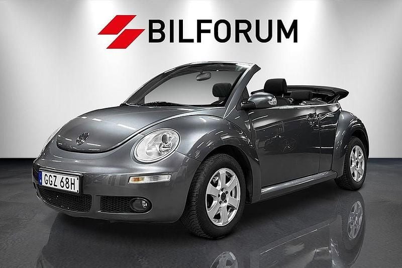Grå Begagnad 2008 VW Beetle Cab | 89 900 kr (Lite dyr) - Bild 1/4