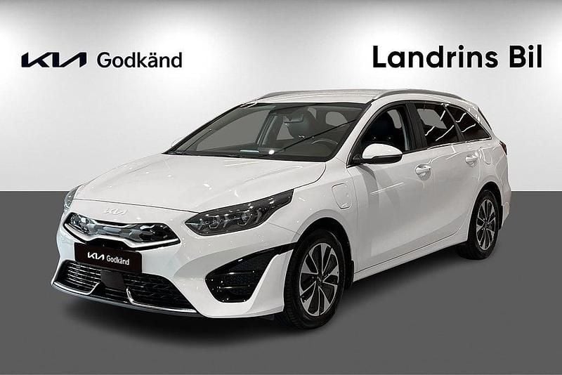 Begagnad Kia Ceed Sportswagon Advance 141 HK (103 kW) 2024 Vit Kombi