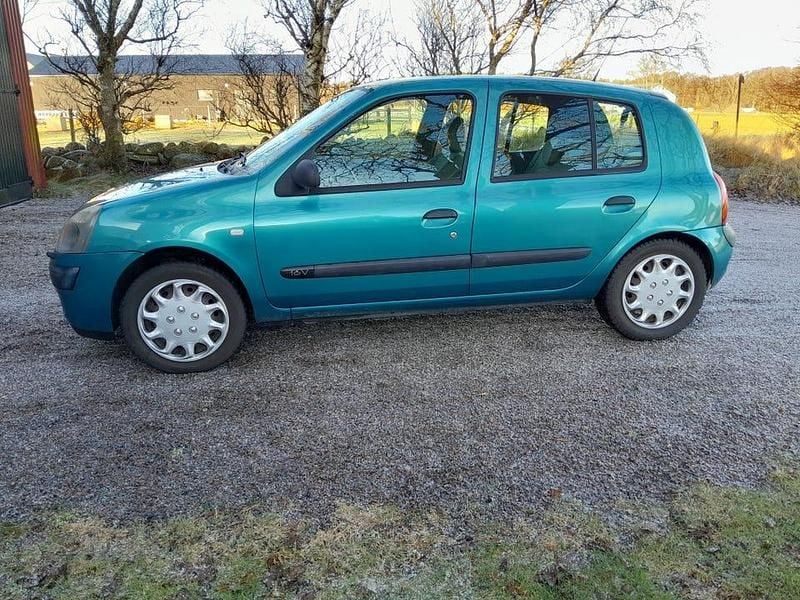 Begagnad 2006 Renault Clio R.S. Halvkombi | 17 500 kr (Marknadspris) - Bild 1/2