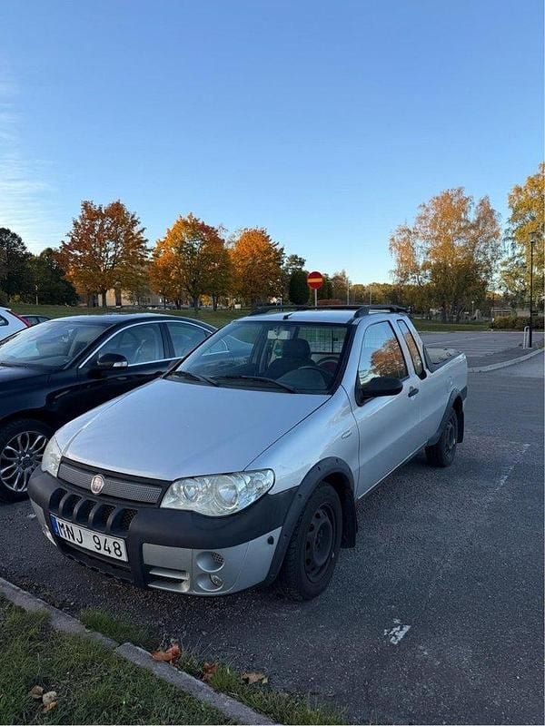 Silver Begagnad 2008 Fiat Strada | 25 000 kr - Bild 1/4