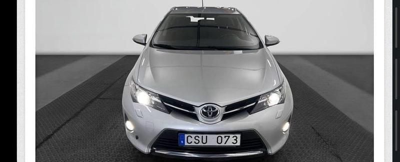 Begagnad Toyota Auris 90 HK (66 kW) 2013