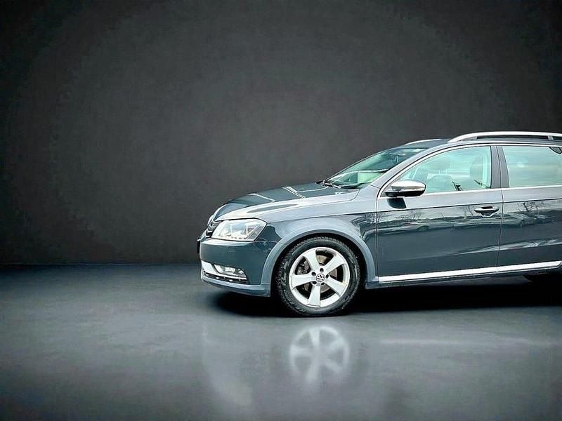 Begagnad VW Passat Alltrack Exclusive 177 HK (130 kW) 2014 Mörkgrå Kombi