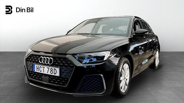 Svart Begagnad 2022 Audi A1 Sportback Proline Halvkombi | 214 000 kr (Marknadspris) - Bild 1/4