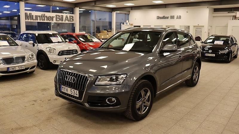 Begagnad Audi Q5 Design 177 HK (130 kW) 2012 Grå SUV