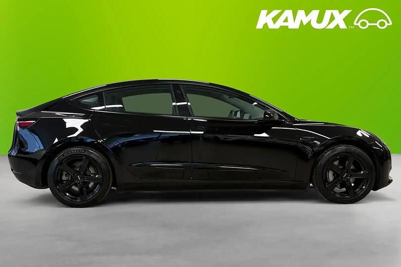Begagnad Tesla Model 3 208 kW (283 HK) 2023 Svart Sedan