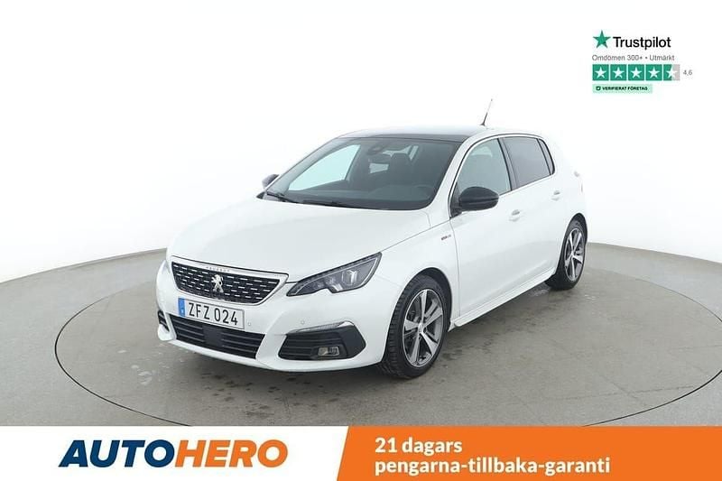 Vit Begagnad 2018 Peugeot 308 GT-line Halvkombi | 139 000 kr (Bra pris) - Bild 1/4
