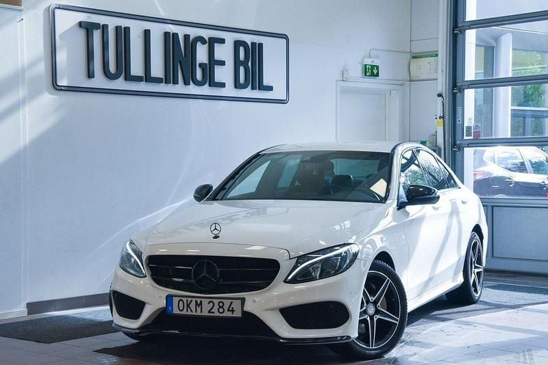 Vit Begagnad 2016 Mercedes C220 AMG Sedan | 249 900 kr (Marknadspris) - Bild 1/4