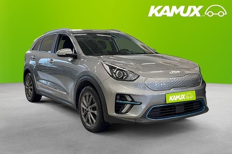 Begagnad Kia e-Niro Advance 150 kW (204 HK) 2022 Silver/grå SUV