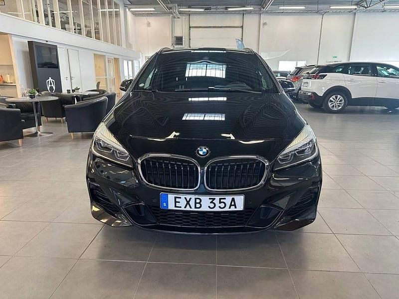 Begagnad BMW 225 Active Tourer 220 HK (161 kW) 2021 Svart Minibuss