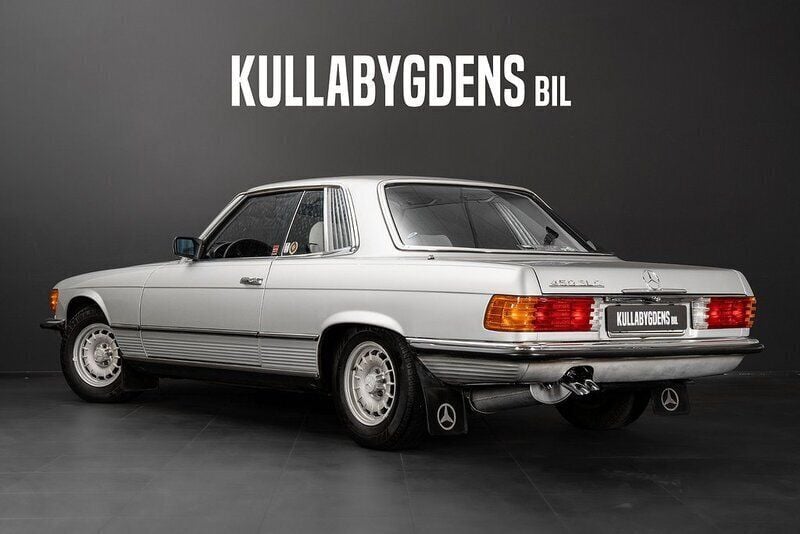 Begagnad Mercedes SLC450 224 HK (164 kW) 1980 Ljusgrå Sportkupé
