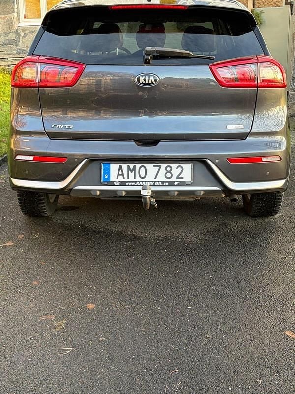 Begagnad Kia Niro 141 HK (103 kW) 2019 SUV