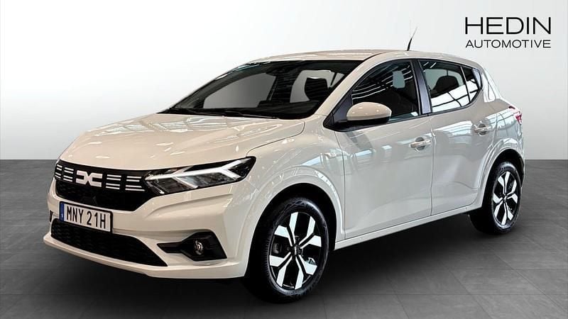 Vit (white) Ny 2025 Dacia Sandero Expression Halvkombi | 219 900 kr (Bra pris) - Bild 1/4