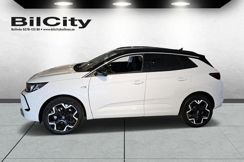 Vit Begagnad 2024 Opel Grandland X SUV | 319 000 kr (Dyr) - Bild 1/4