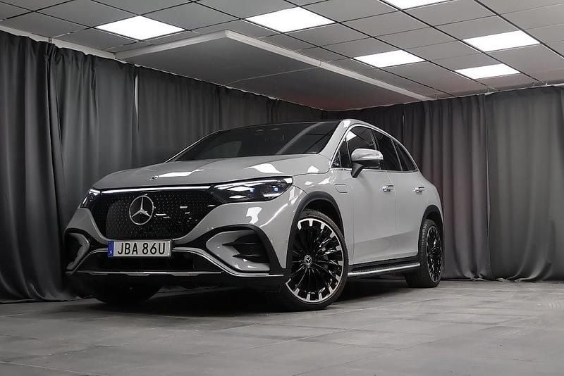 Grå Begagnad 2023 Mercedes EQE350 AMG Line Premium Plus SUV | 759 000 kr (Marknadspris) - Bild 1/4