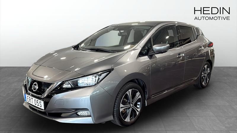 Grå (grey) Begagnad 2022 Nissan Leaf N-Connecta Halvkombi | 189 900 kr (Lite dyr) - Bild 1/4