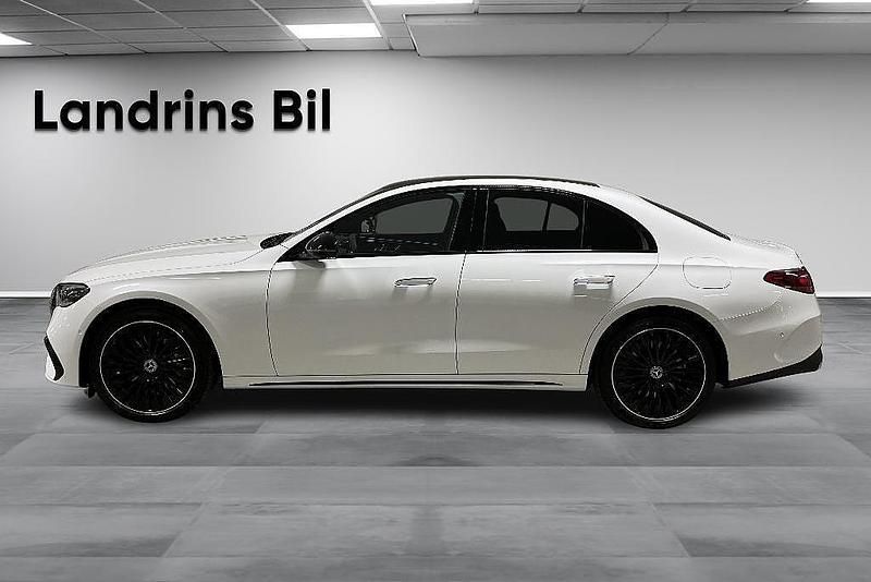 Ny Mercedes E300 AMG line 2025 Sedan