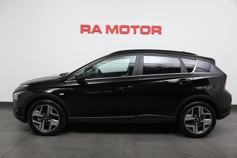 Begagnad Hyundai Bayon Essential 101 HK (74 kW) 2024 Svart SUV