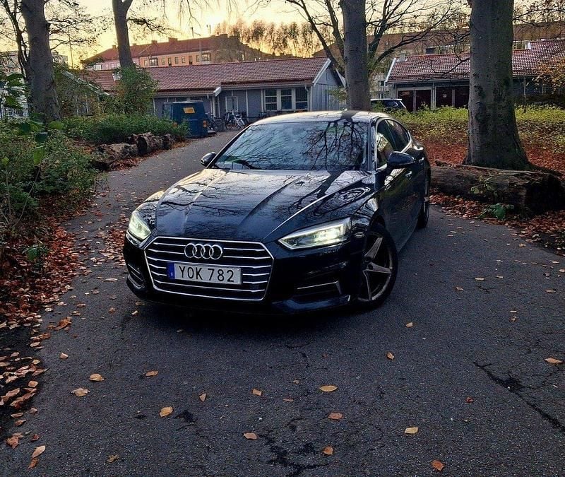 Svart Begagnad 2018 Audi A5 Sportback Proline Halvkombi | 240 000 kr (Marknadspris) - Bild 1/1