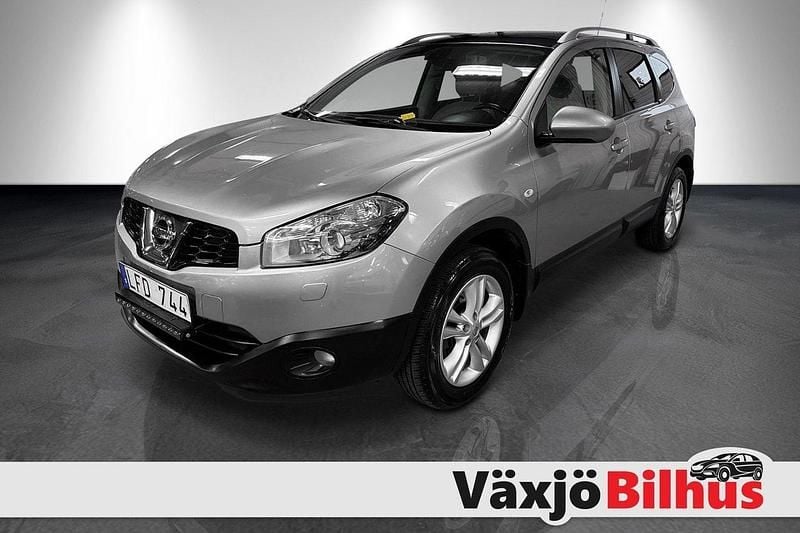 Silver Begagnad 2010 Nissan Qashqai +2 SUV | 89 900 kr (Lite dyr) - Bild 1/4