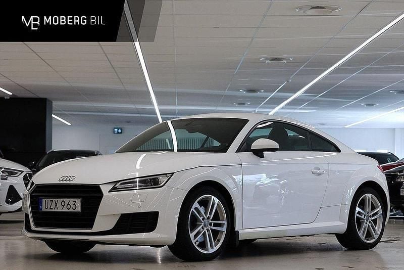 Vit Begagnad 2017 Audi TT Design Sportkupé | 199 900 kr (Dyr) - Bild 1/3