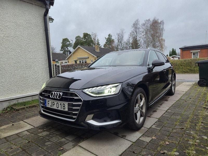 Svart Begagnad 2020 Audi A4 Kombi | 265 000 kr (Marknadspris) - Bild 1/4