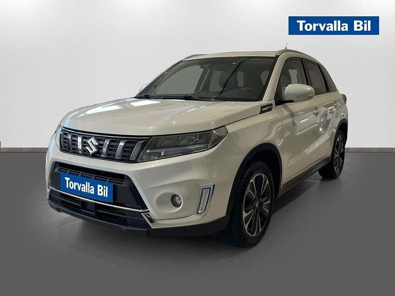 Vit Begagnad 2019 Suzuki Vitara SUV | 189 900 kr (Marknadspris) - Bild 1/4