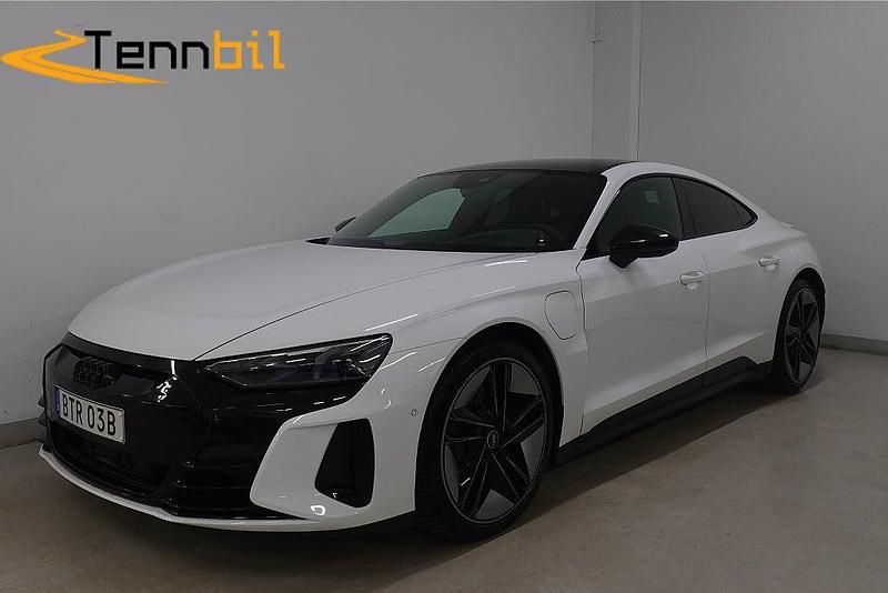 Vit Begagnad 2021 Audi e-tron GT quattro Sedan | 569 900 kr (Marknadspris) - Bild 1/4