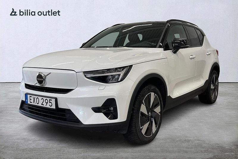Vit Begagnad 2023 Volvo XC40 SUV | 389 900 kr - Bild 1/3