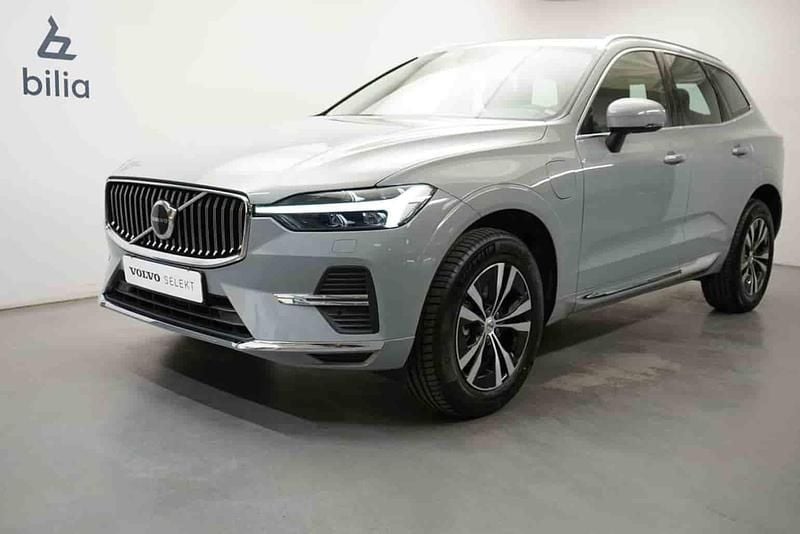Grå Begagnad 2025 Volvo XC60 SUV | 519 900 kr (Bra pris) - Bild 1/1