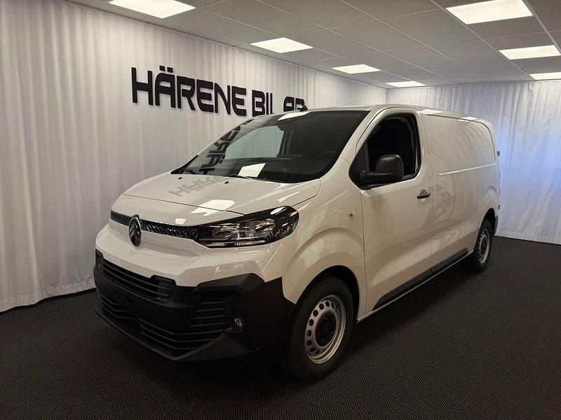 Vit (vit kaolin) Ny 2025 Citroën Jumpy Minibuss | 435 855 kr (Marknadspris) - Bild 1/4